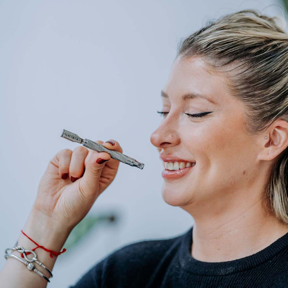 DynaVap M7 XL in use